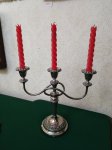 ПОДСВЕЧНИК НА ТРИ СВЕЧИ